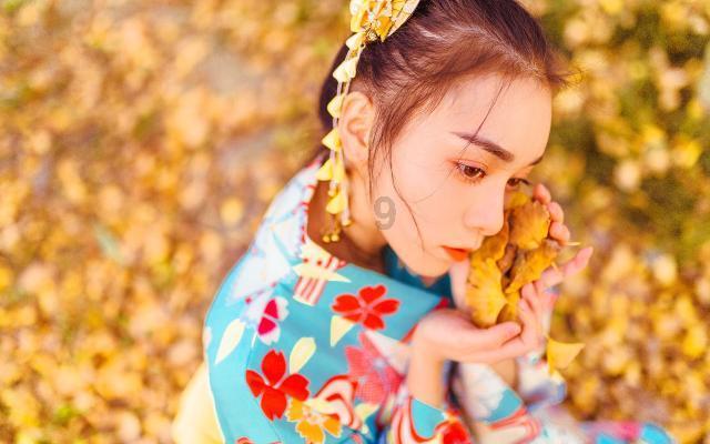 男孩摸女孩的头意味着什么?_?游戏画面
